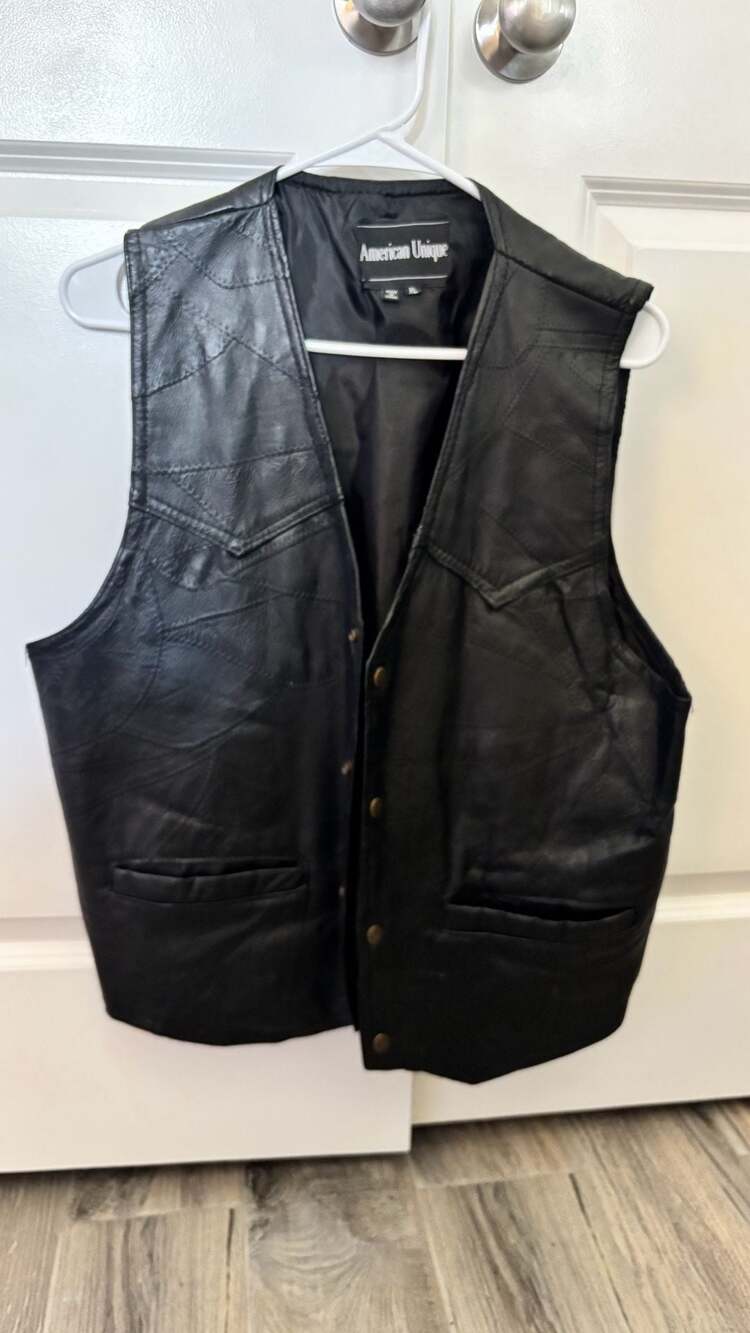 American Unique Men's Black Patchwork Leather Vest Snap Front Size XL